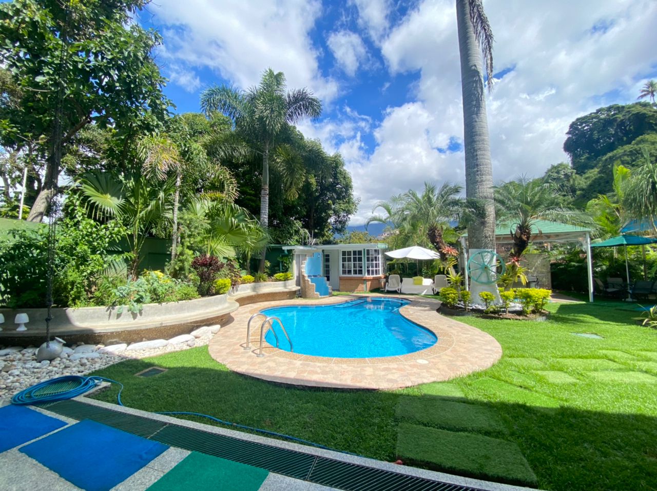 Se vende casa 781m2 3h/7b/5p Colinas de santa monica - Otras fotos