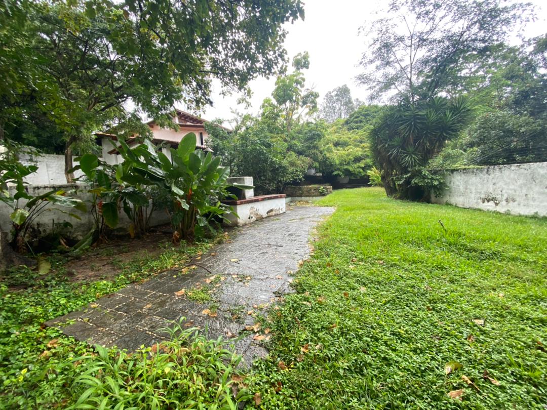 Se vende casa 4000m² 6h/6b/12p  Valle Arriba - Otras fotos