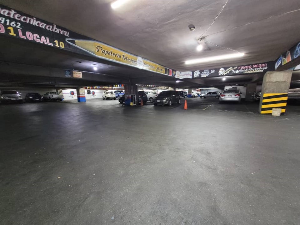 Se vende Estacionamiento 7628m² Montalban III 2