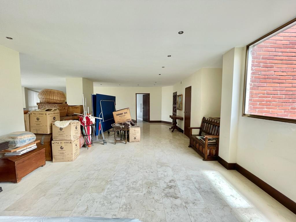 Se vende Apto PH 680m² 5h/4.5b/4p La Castellana 5