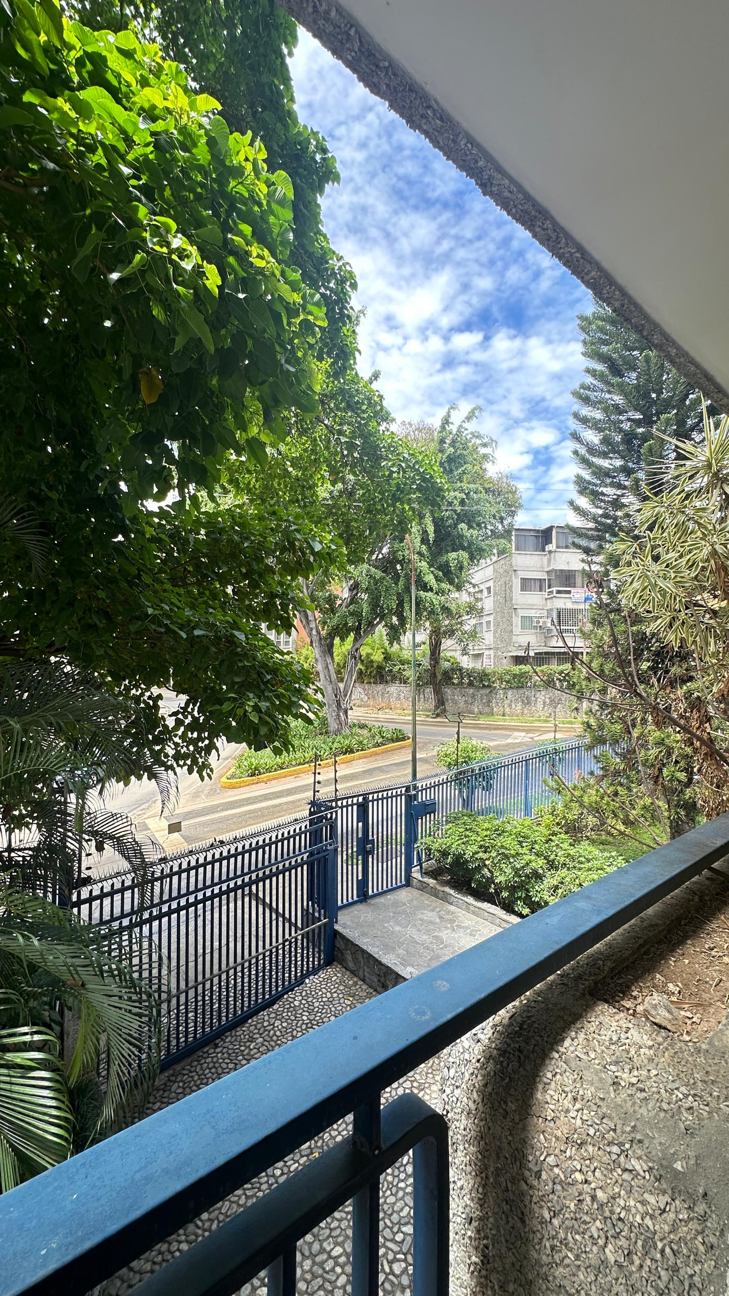 Se vende Apto 150m² 2h+s/2b+s/1p Los Naranjos de Las Mercedes - Otras fotos
