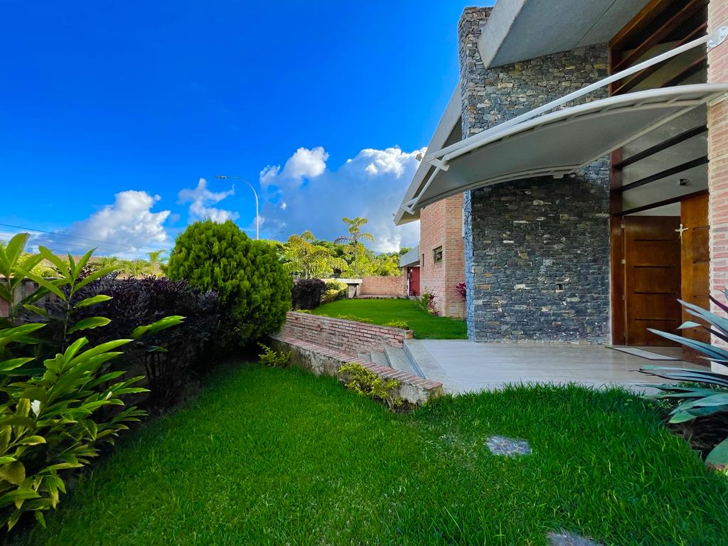 Se vende Casa 1136m² 4h+2s/6b/4p Loma Linda - Otras fotos