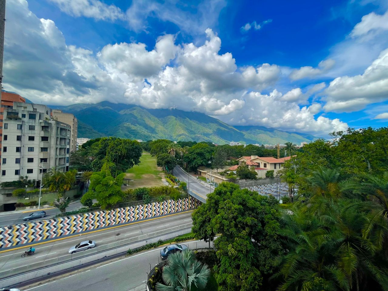 Se vende Apto 400m² 4h+2s/5b+/5p Country Club - Otras fotos