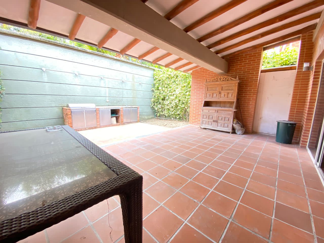 Se vende Townhouse 285² 5h+1s/6b+1s/3p El hatillo - Otras fotos