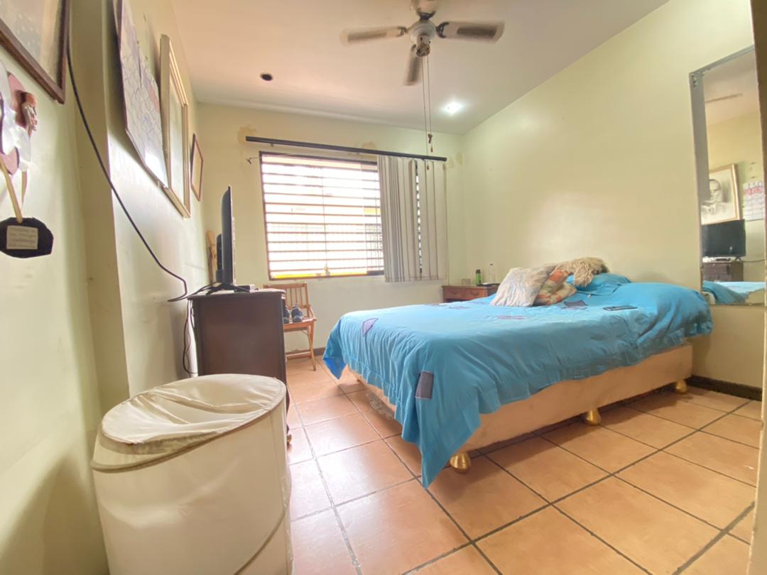 Se vende Casa 648m² 8h/9b/10p Los Palos Grandes - Otras fotos
