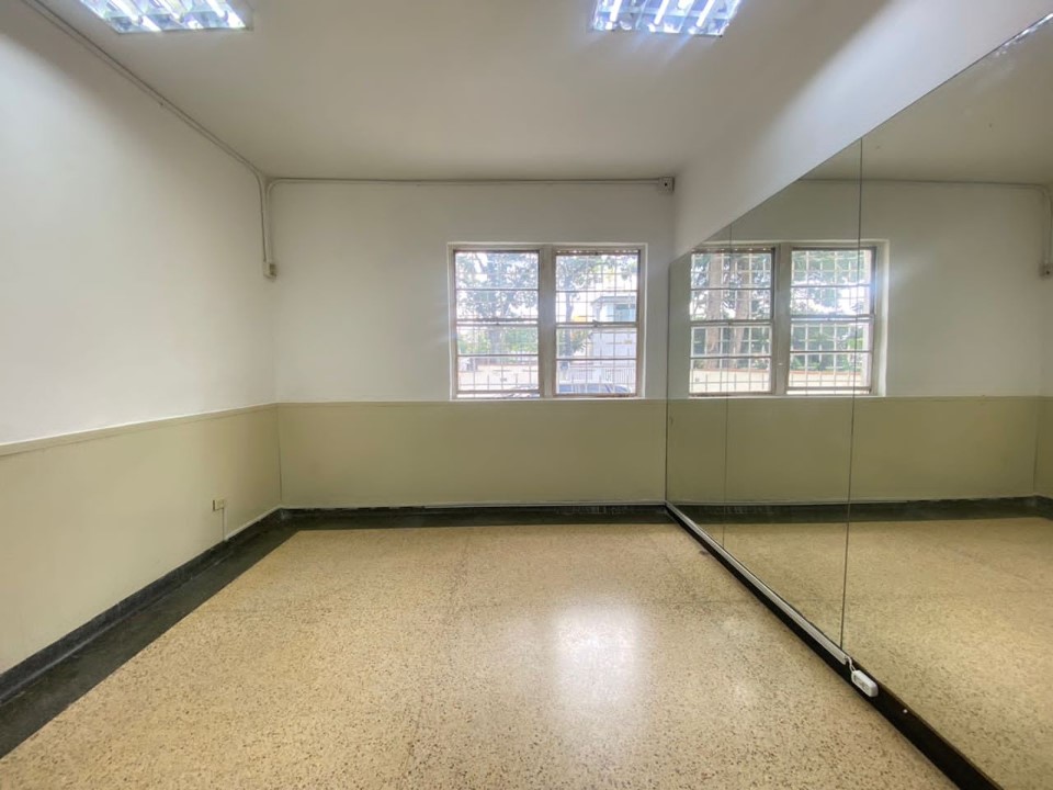 Se alquila anexo 200m² 4h/2b/6p Altamira - Otras fotos