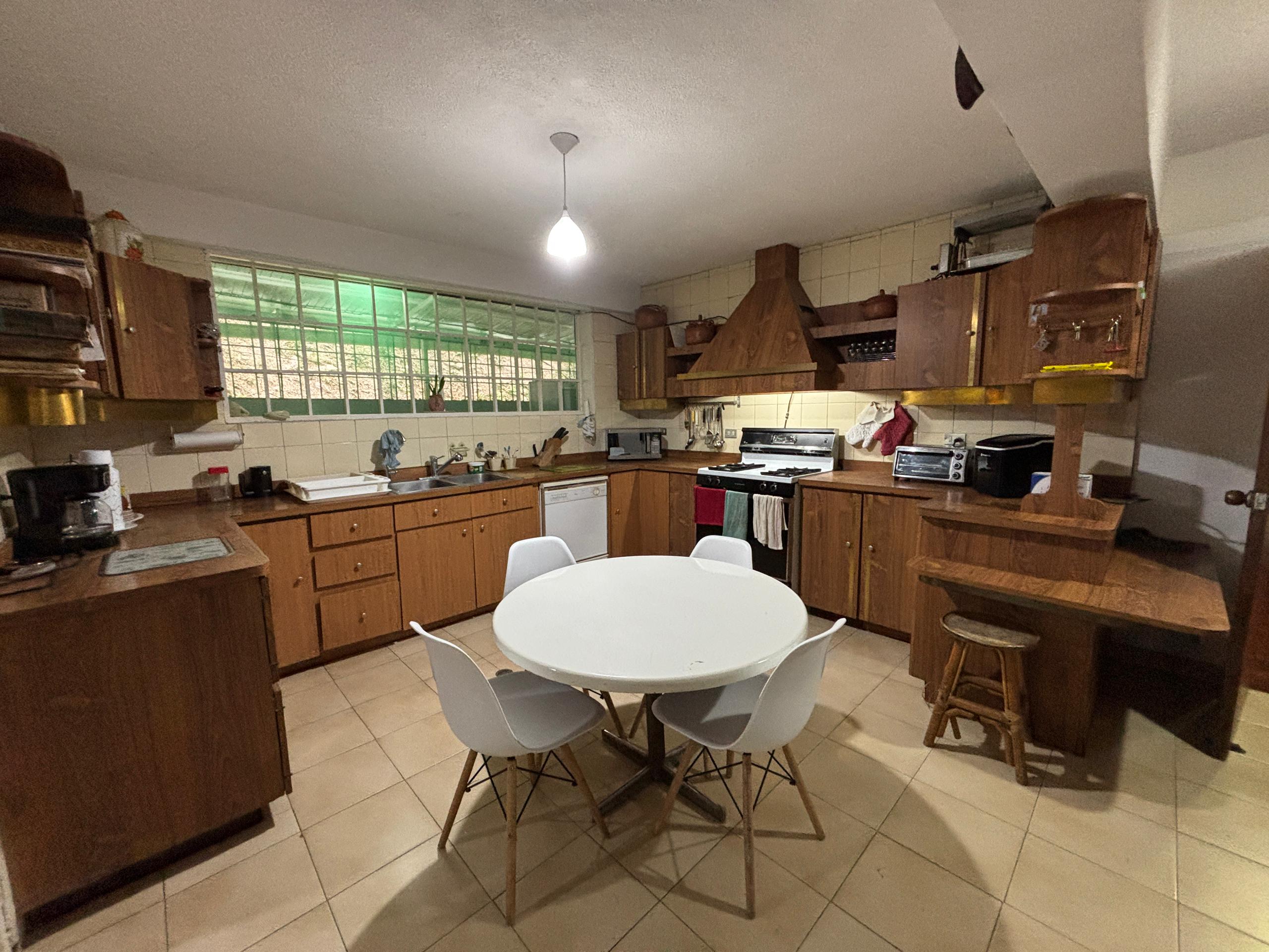 Se vende casa 902m² 4h+s/4b+s/5p Caurimare - Otras fotos