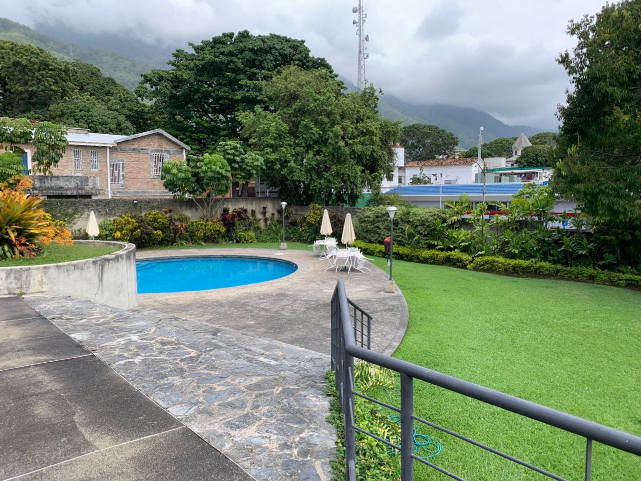 Se vende Apto PH 291m² 5h+s/4b+s/3p Alta Florida - Otras fotos