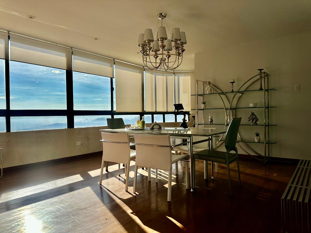 Se alquila Apto 250m² 3+1h/3+2+1b/4p Colinas de Bello Monte 4