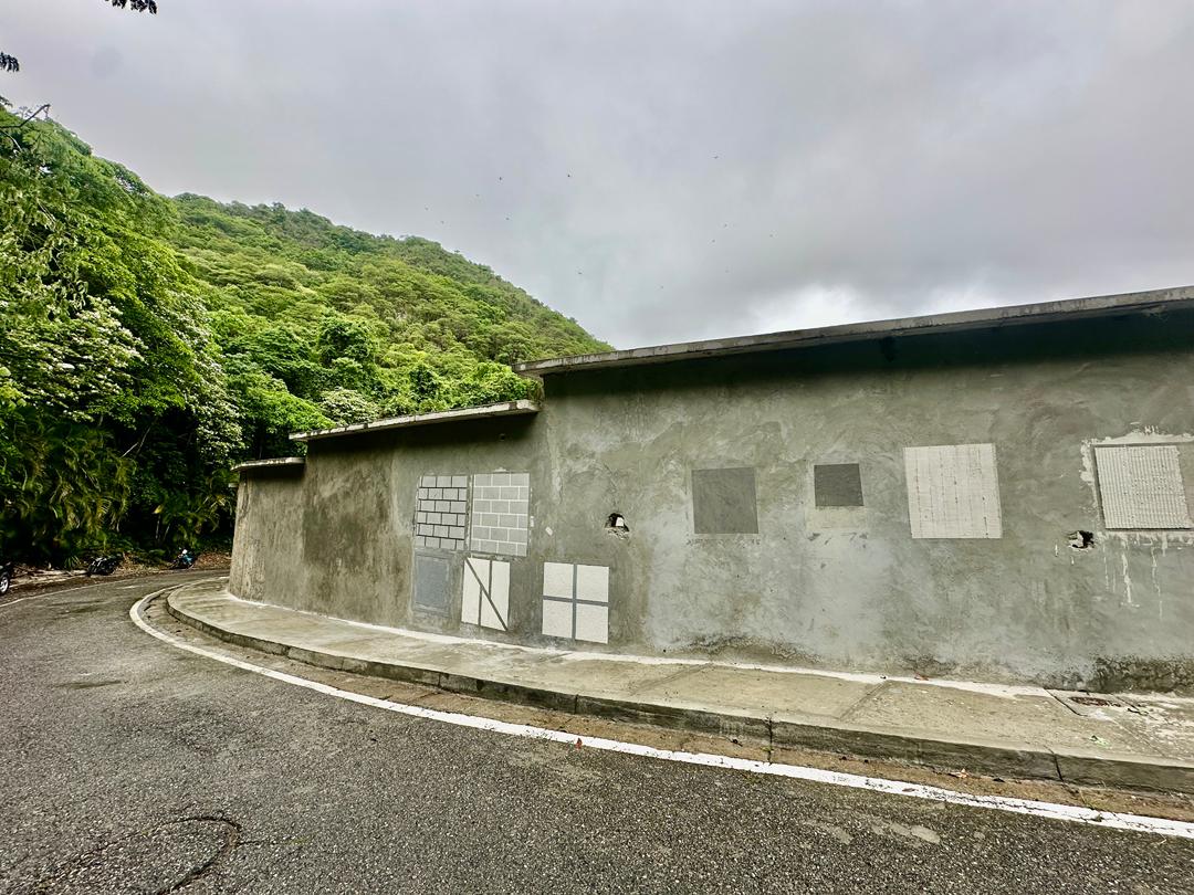 Se vende Casa 1013M² 4h+2s/4b+v/6p Prados del Este 2