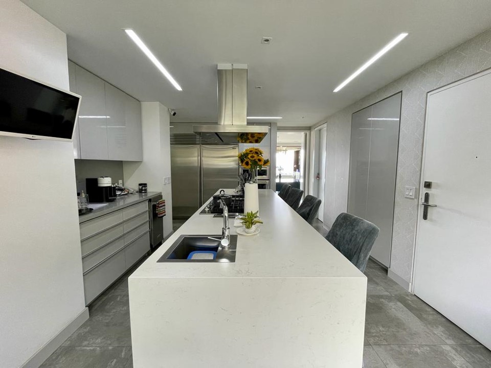 Se vende PH en Altamira 512m² - 4h+s-4.5b+s/3pe - Otras fotos