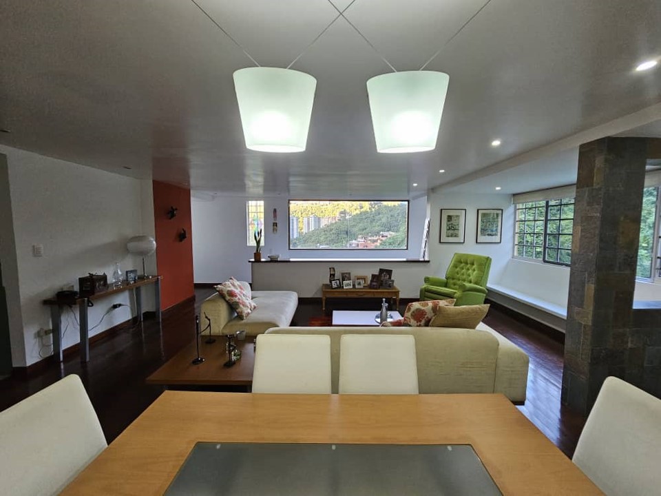Se vende Townhouse 680m² 3h/4b/12e La Boyera - Otras fotos