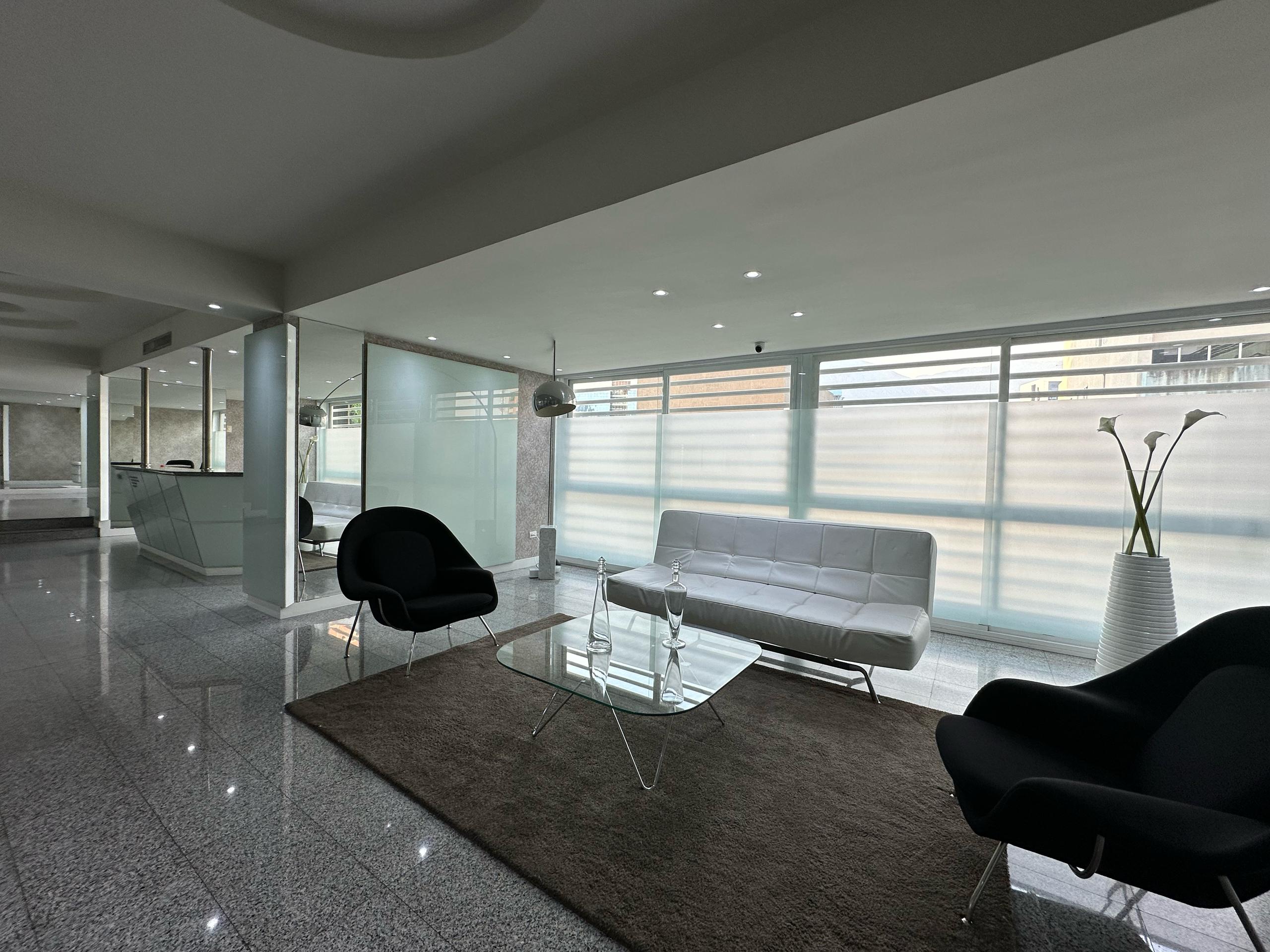 Se Alquila Apto 83m² 1h/1b/1e Las Mercedes 3