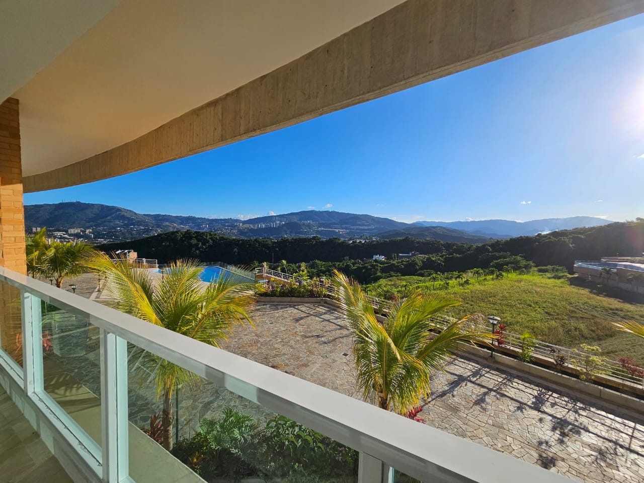 Se vende/alquila Apto 156m² 2h/2b/3p Mirador de Los Campitos - Otras fotos