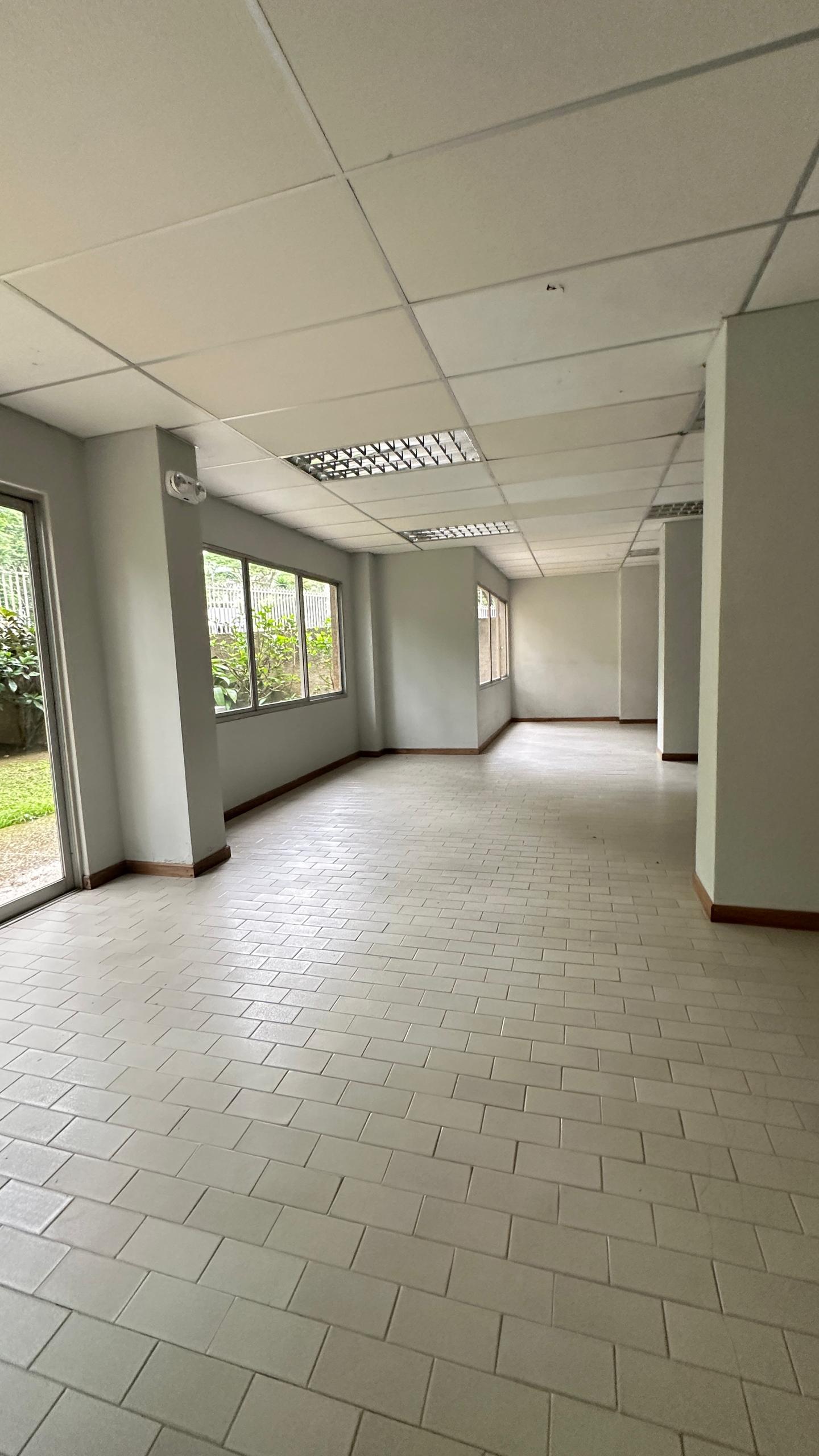 Se vende Apto 165m² 3h/3b/1p Las Esmeraldas 4