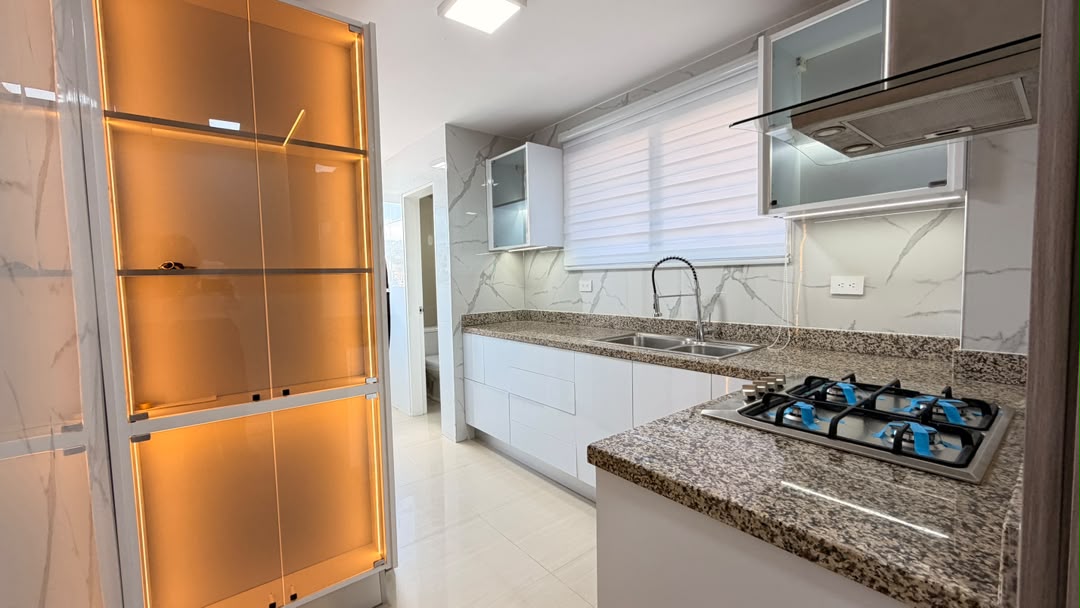Se vende Apto 94m² 2h/2b/1p Caurimare - Otras fotos