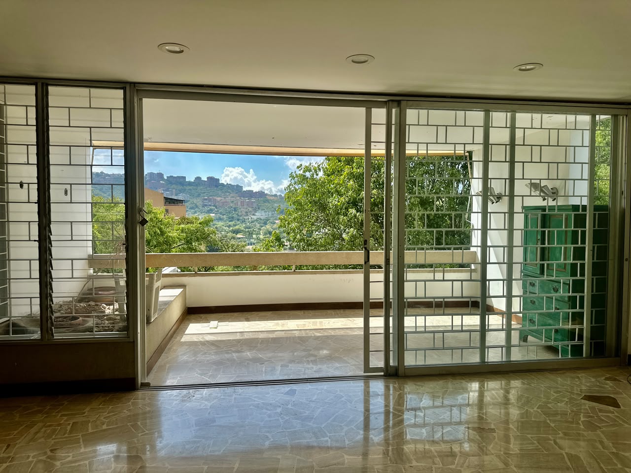 Se vende Apto 230m² 3h+s/2.5b+s/2p San Roman 2