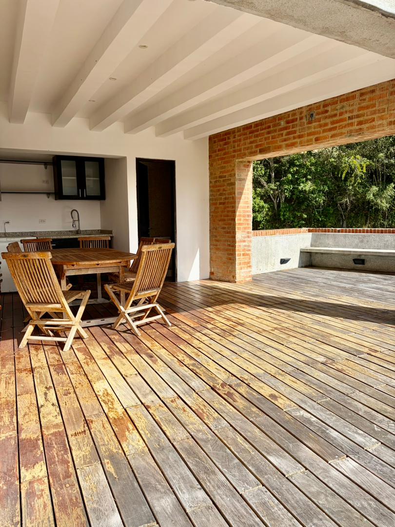 Se vende Townhouse 500m² 3h+s/6b+s/2p La Trinidad 5