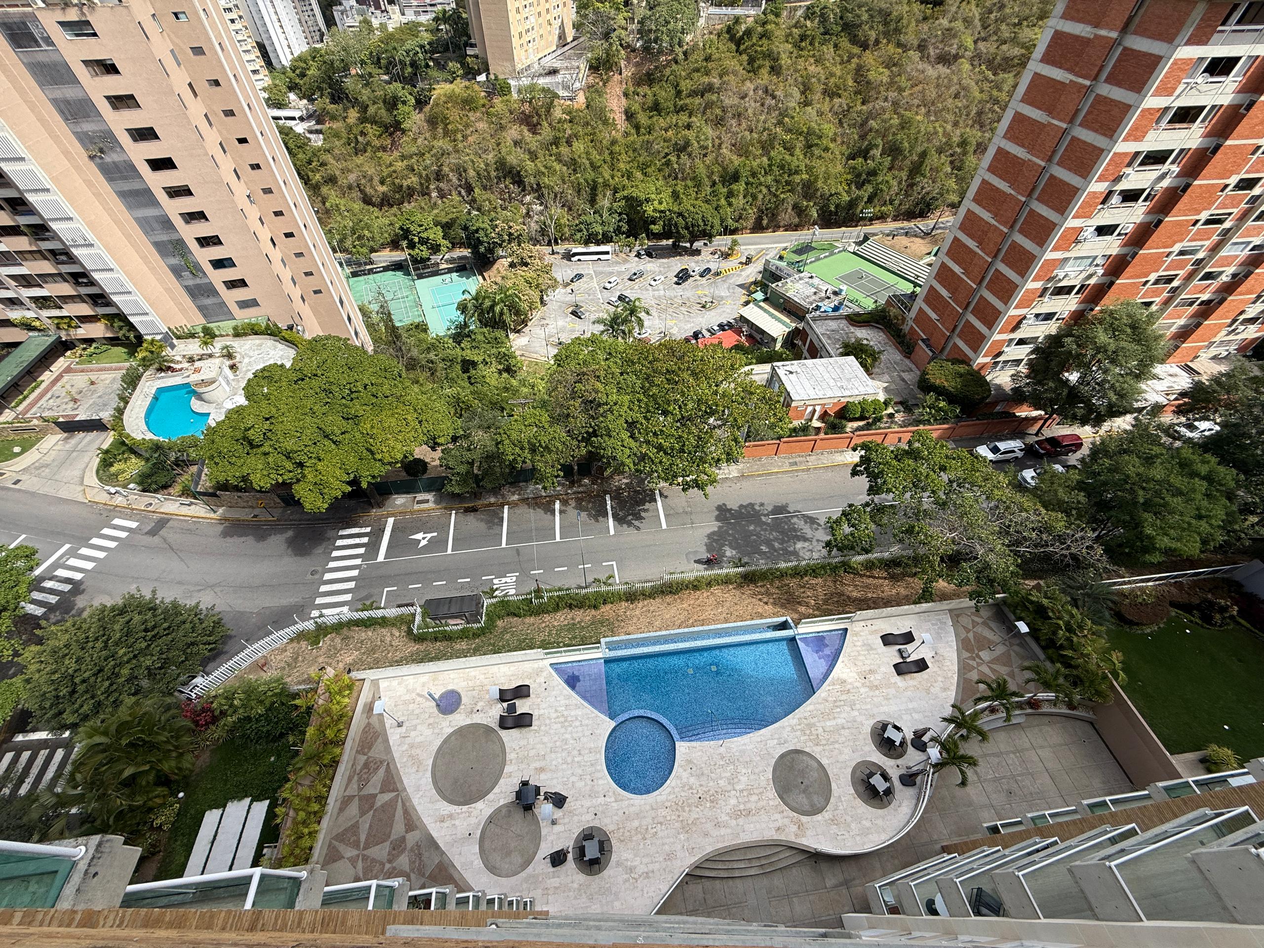 Se vende PH 220m² 3h+1s/3b+1s/3e Las Mesetas de Santa Rosa de Lima - Otras fotos