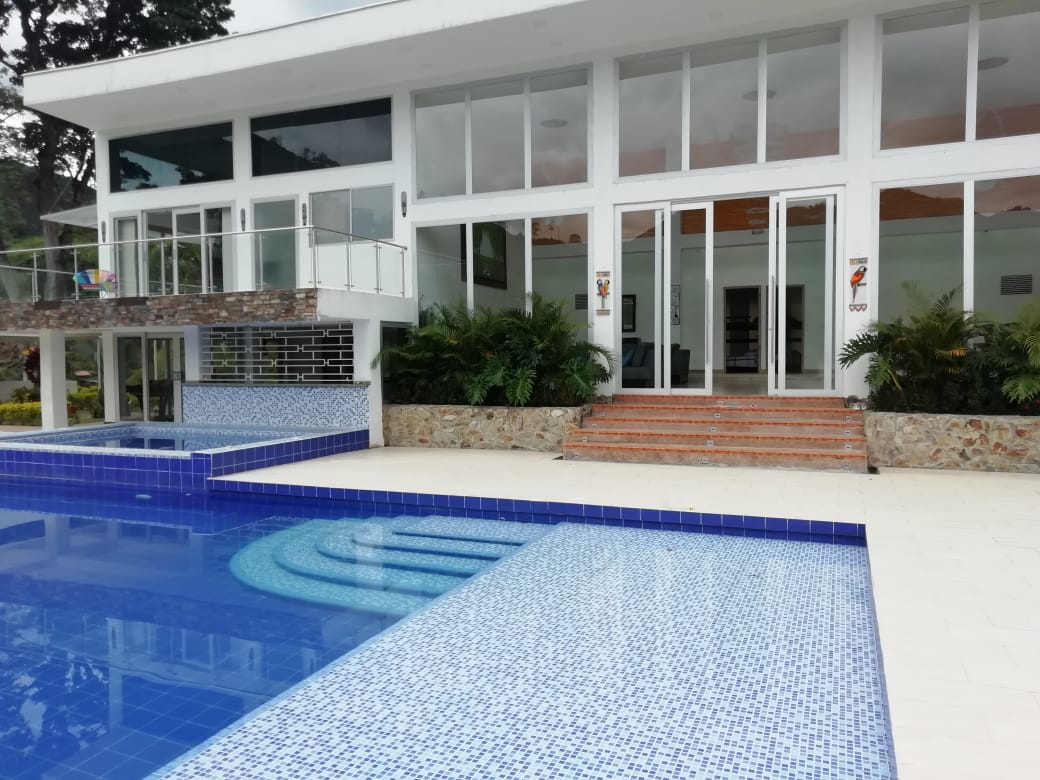 Imagen de CASA CAMPESTRE VIA TARAPACA 
