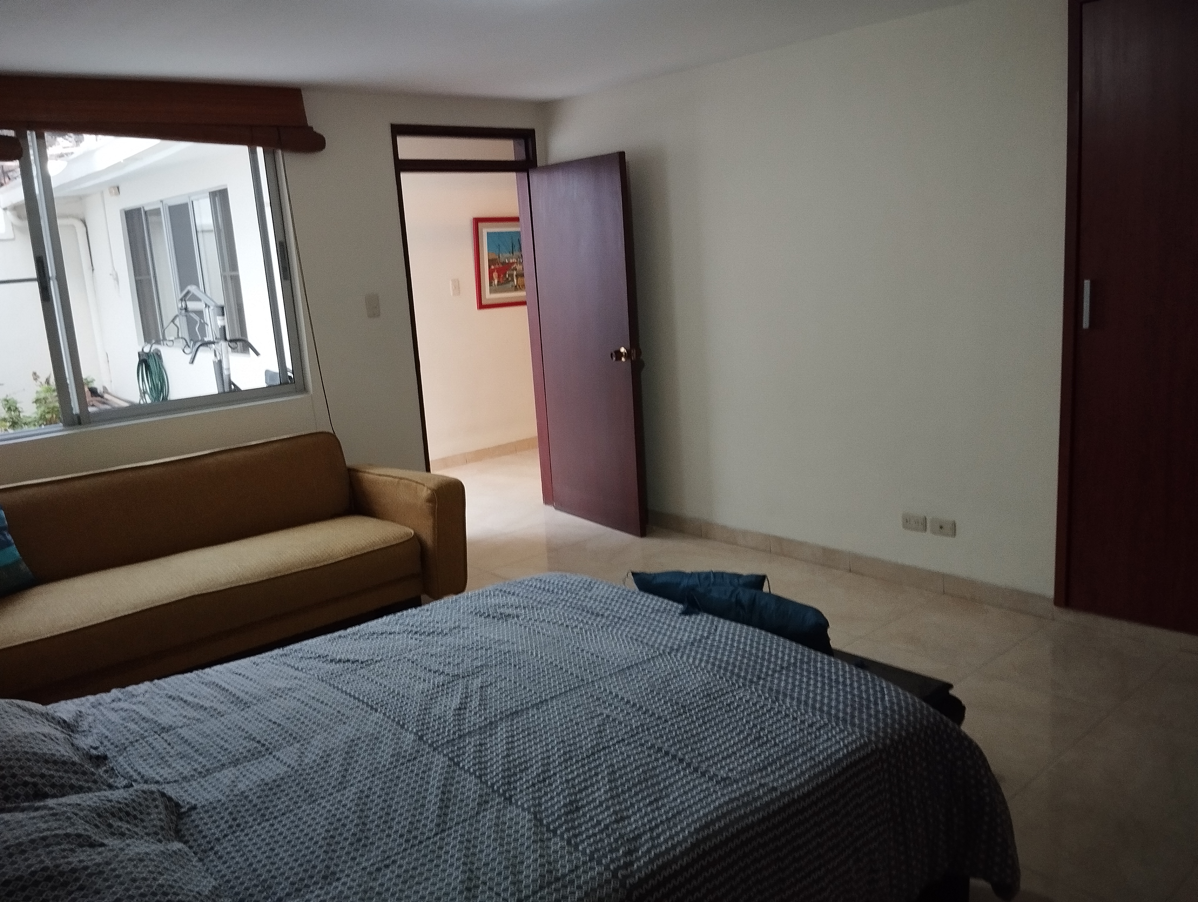 VENDO ESTUPENDA CASA BARRIO LA FLORA CALI