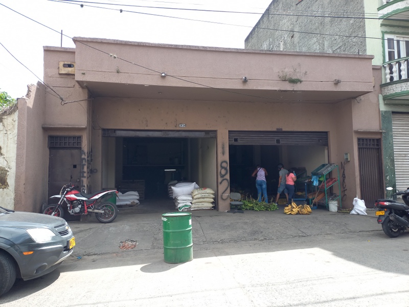VENTA DE BODEGAS EN SECTOR COMERCIAL PLAZA DE MERCADO PALMIRA