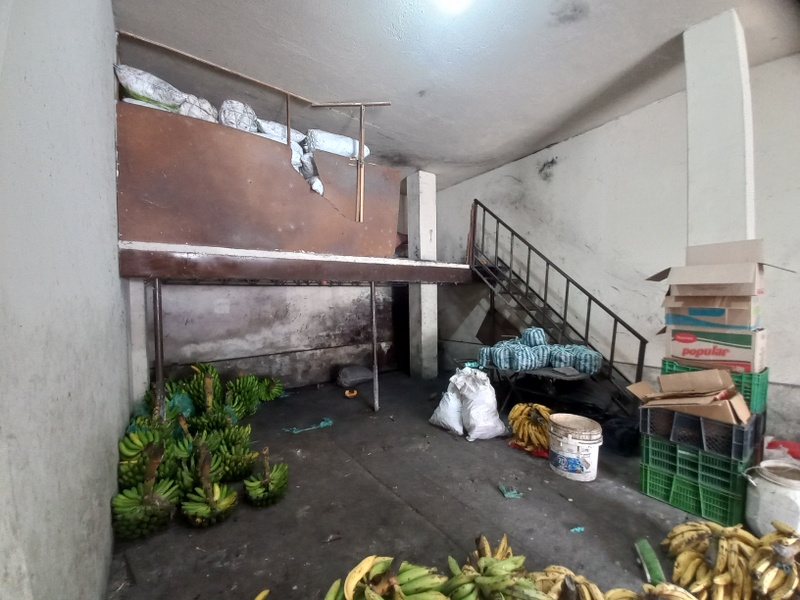 VENTA DE BODEGAS EN SECTOR COMERCIAL PLAZA DE MERCADO PALMIRA
