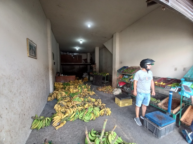 VENTA DE BODEGAS EN SECTOR COMERCIAL PLAZA DE MERCADO PALMIRA