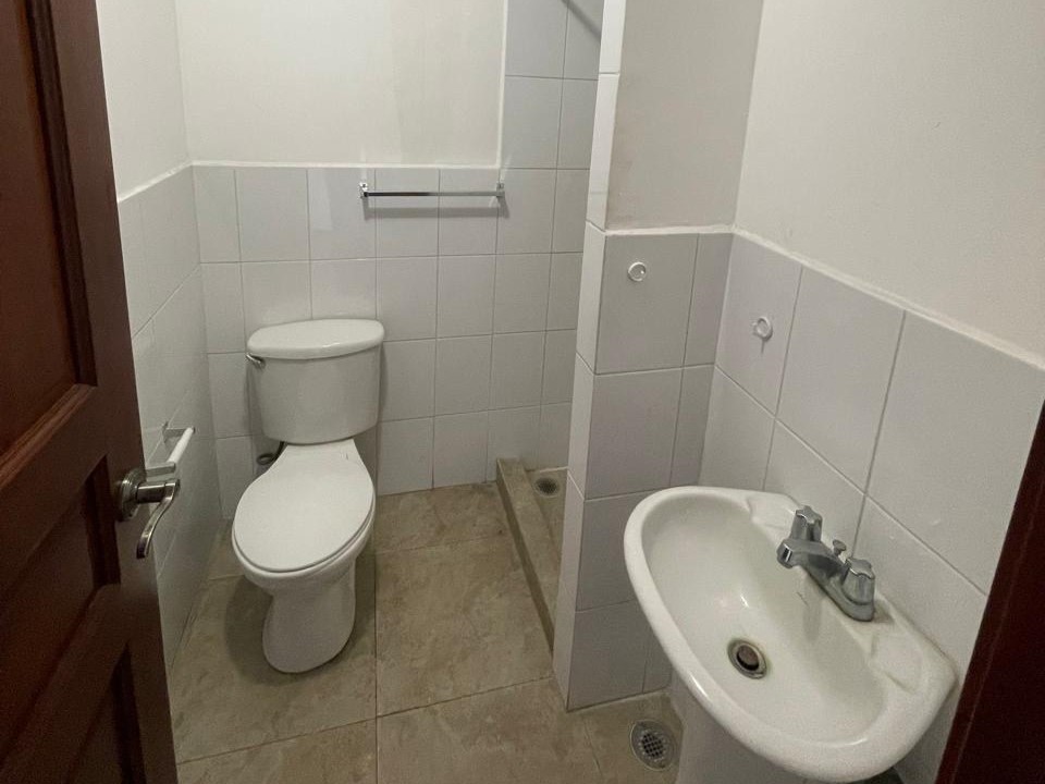 APARTAMENTO EN RENTA EN ZONA 14 - Miniatura 38