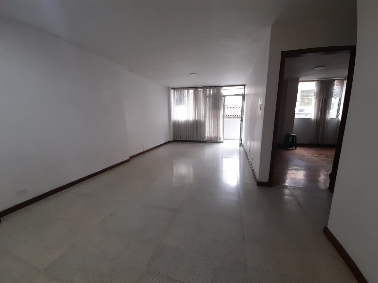 APARTAMENTO EN ARRIENDO EN CENTRO COD.7325 - Foto 3