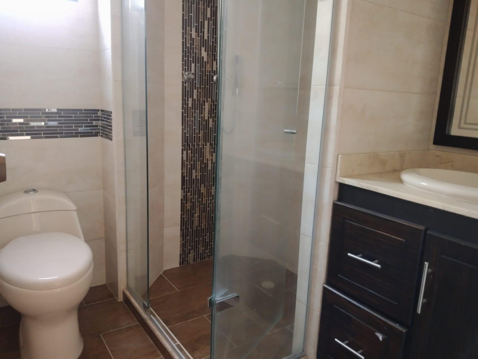 APARTAMENTO EN ARRIENDO EN LA CANDELARIA COD  10644 - Foto 11