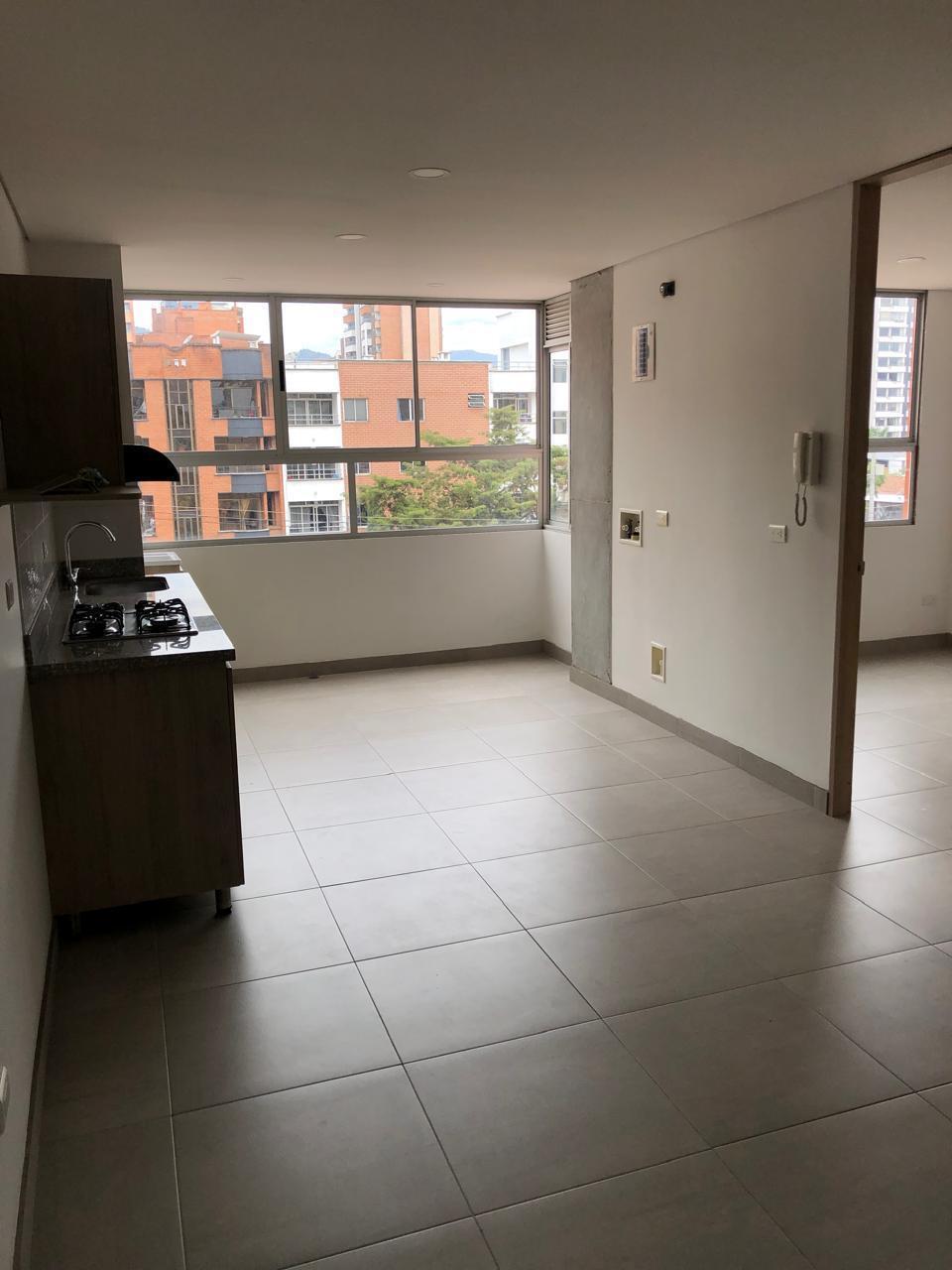 APARTAESTUDIO  EN ARRIENDO LAURELES NOGAL COD 10739 - Foto 4