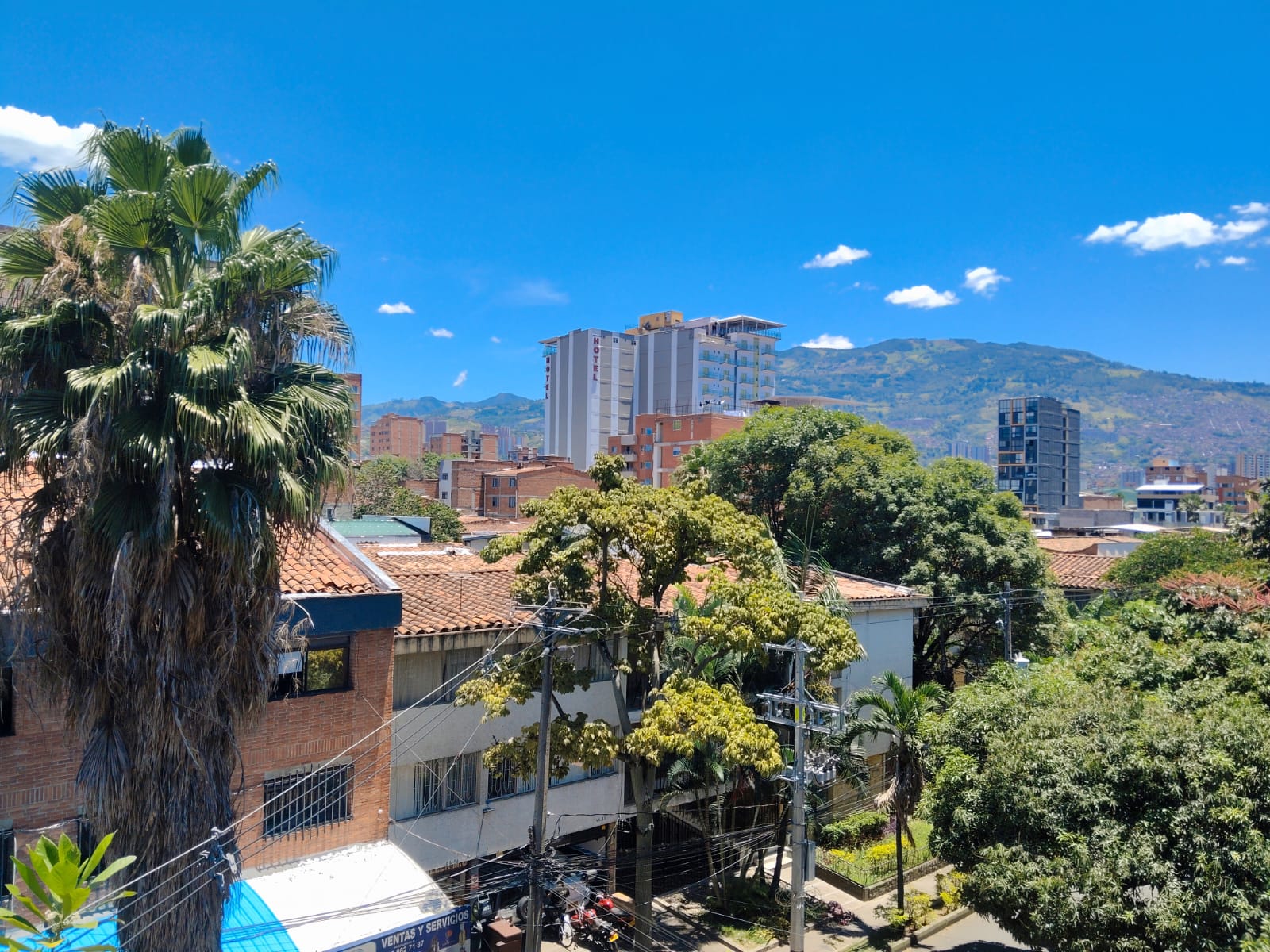 APARTAMENTO EN ARRIENDO EN LAURELES COD  10784  - Foto 9