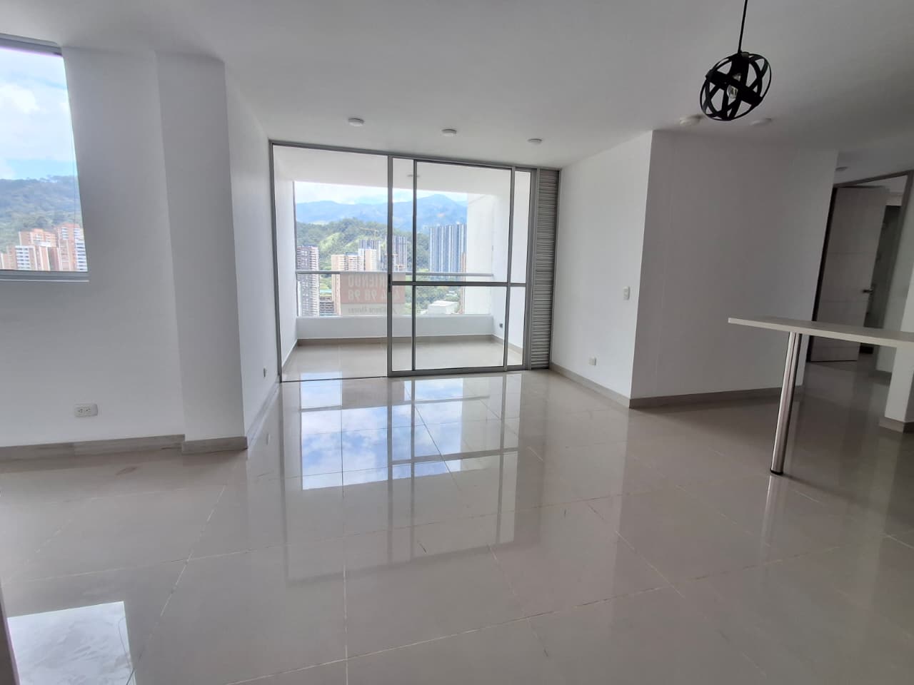 APARTAMENTO EN ARRIENDO EN SABANETA COD 10790 - Foto 11