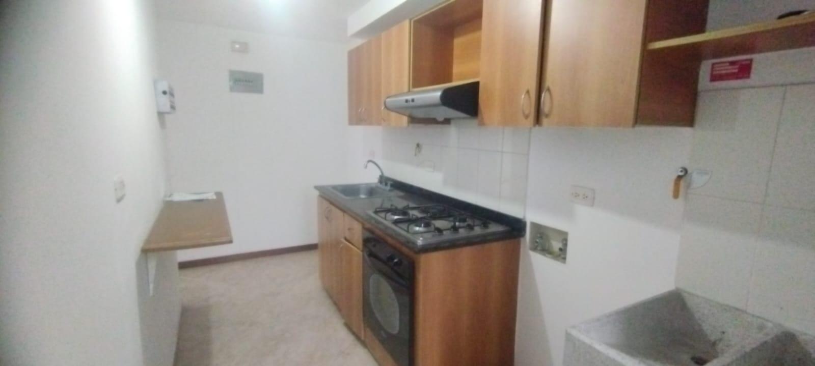 APARTAMENTO EN ARRIENDO EN POBLADO COD 10102