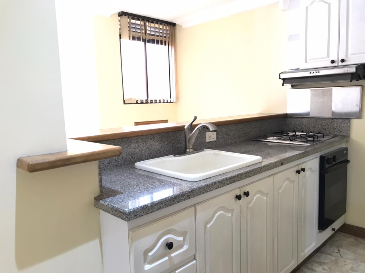 APARTAESTUDIO EN VENTA EN LAURELES COD 10566