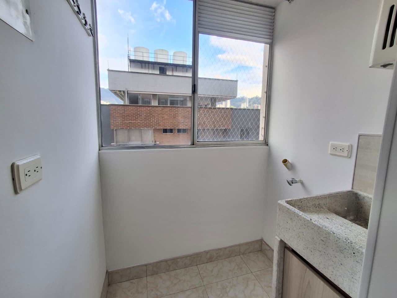 APARTAMENTO EN ARRIENDO EN SABANETA COD 10685 - Foto 11