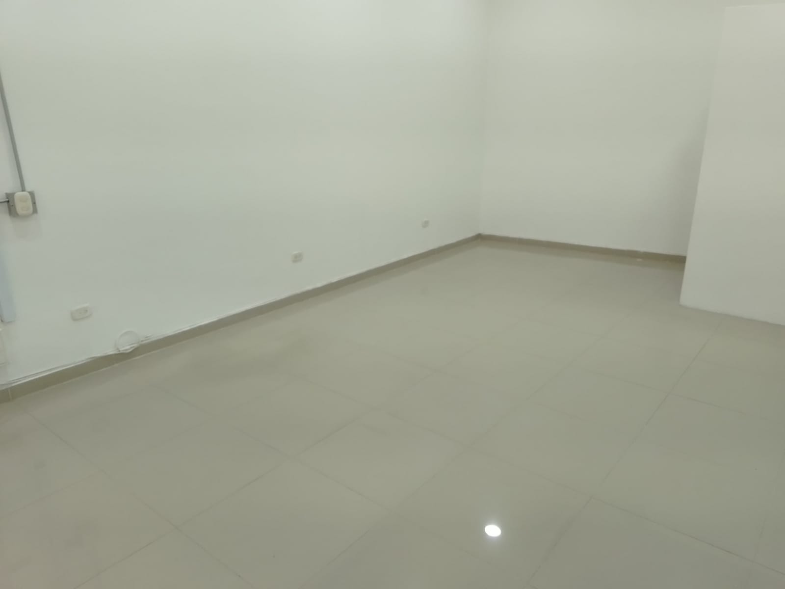 LOCAL EN VENTA LA CALENDARIA COD 8250 - Foto 2