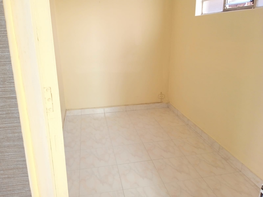 CASA EN VENTA MANRIQUE COD 7603 - Foto 3