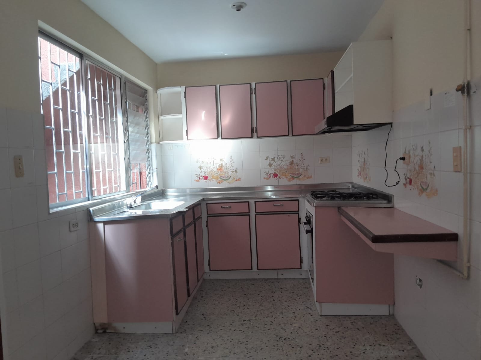 CASA EN VENTA EN ROBLEDO MIRAMAR  COD 8556