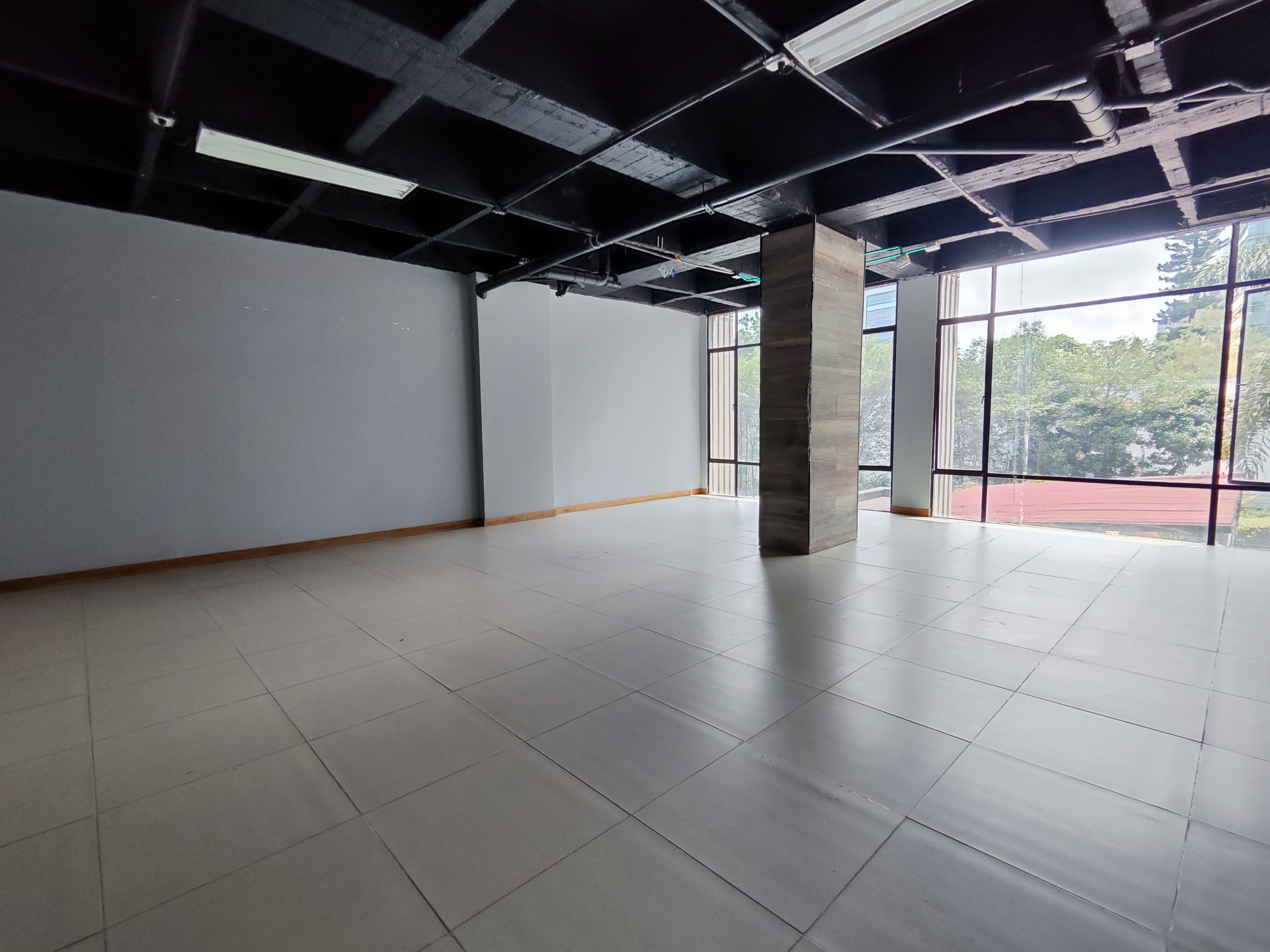 LOCAL EN ARRIENDO EN MEDELLIN COD 9425 - Foto 2