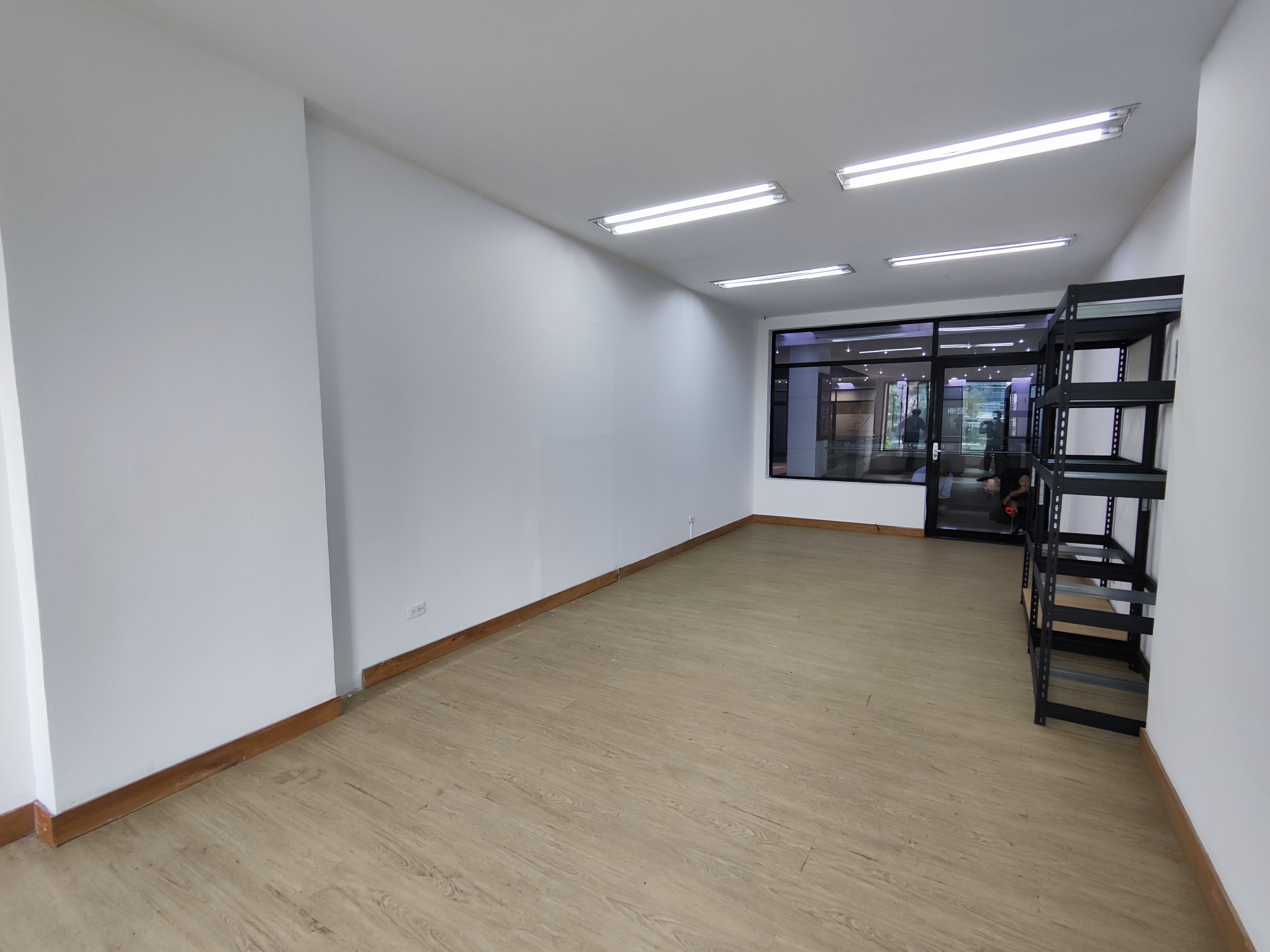 LOCAL COMERCIAL EN ARRIENDO EN MEDELLIN COD 9416