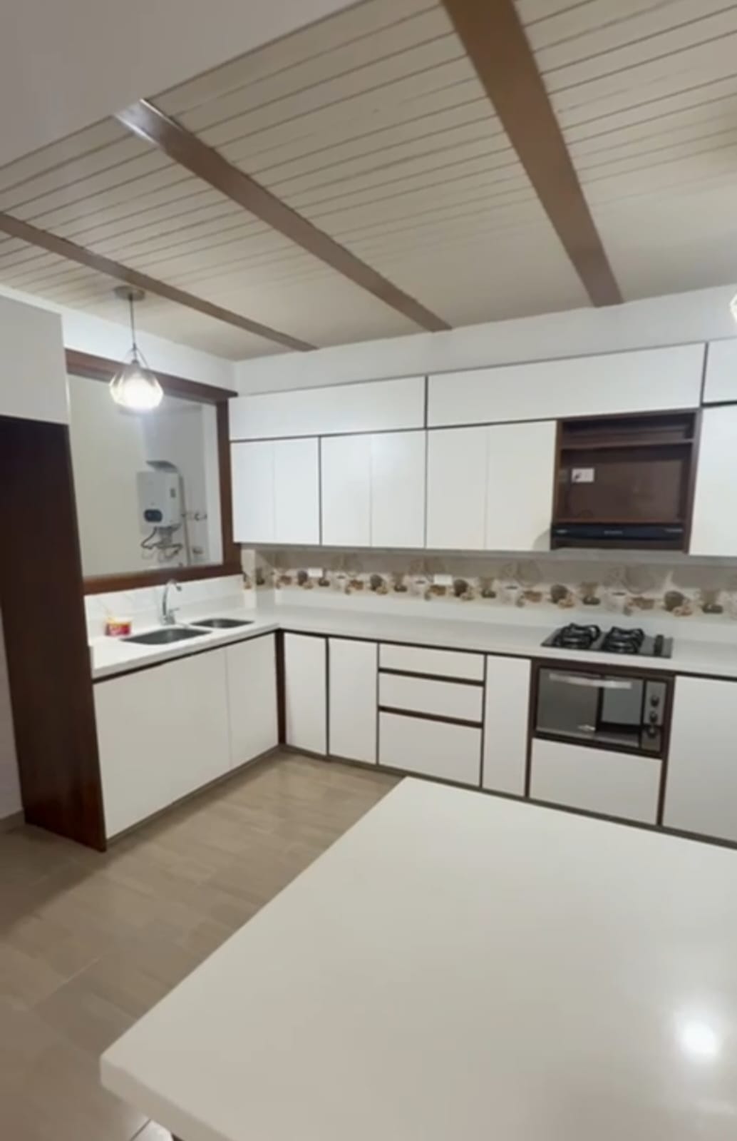 CASA EN VENTA EN AMALFI ANTIOQUIA COD 9774
