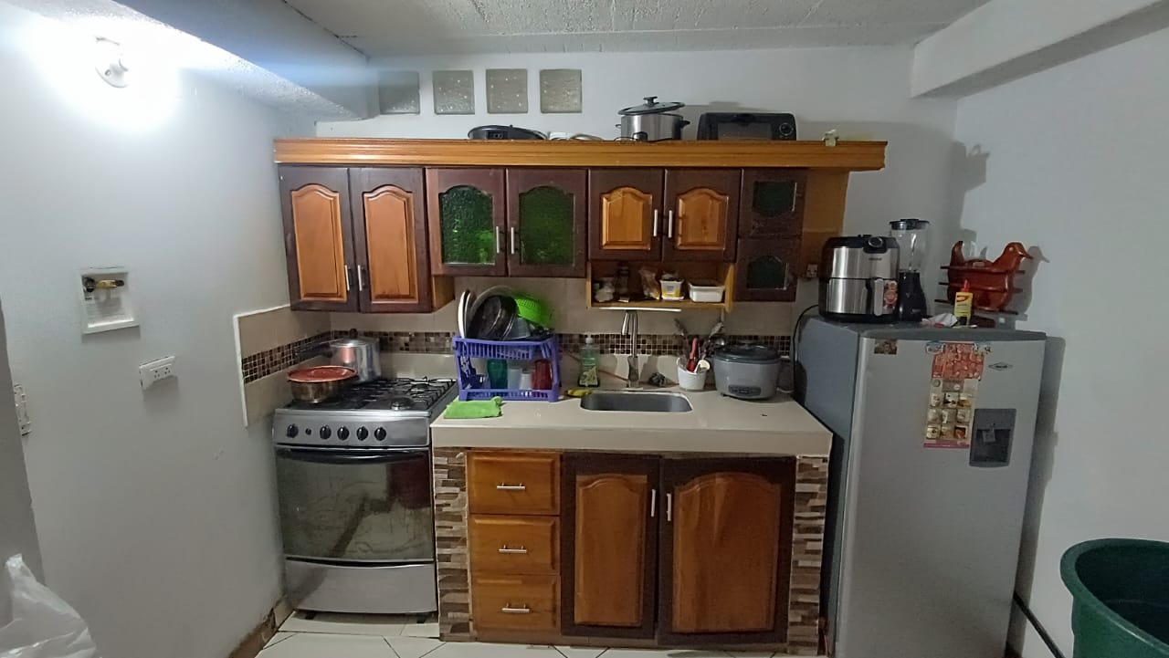 CASA EN VENTA EN DOCE DE OCTUBRE COD 9855