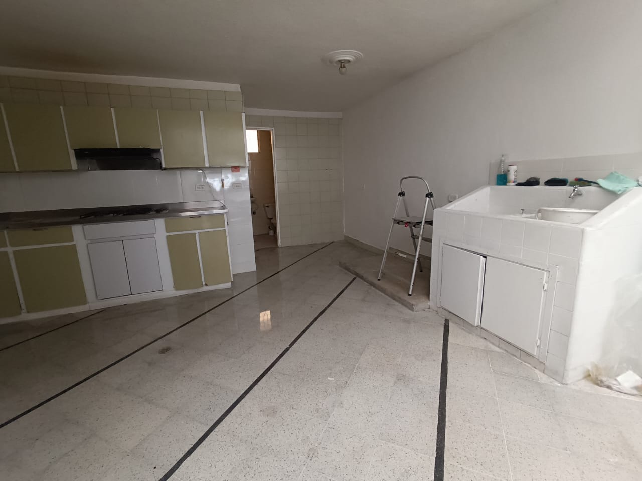 CASA EN ARRIENDO EN BELEN ROSALES COD 9908  - Foto 2