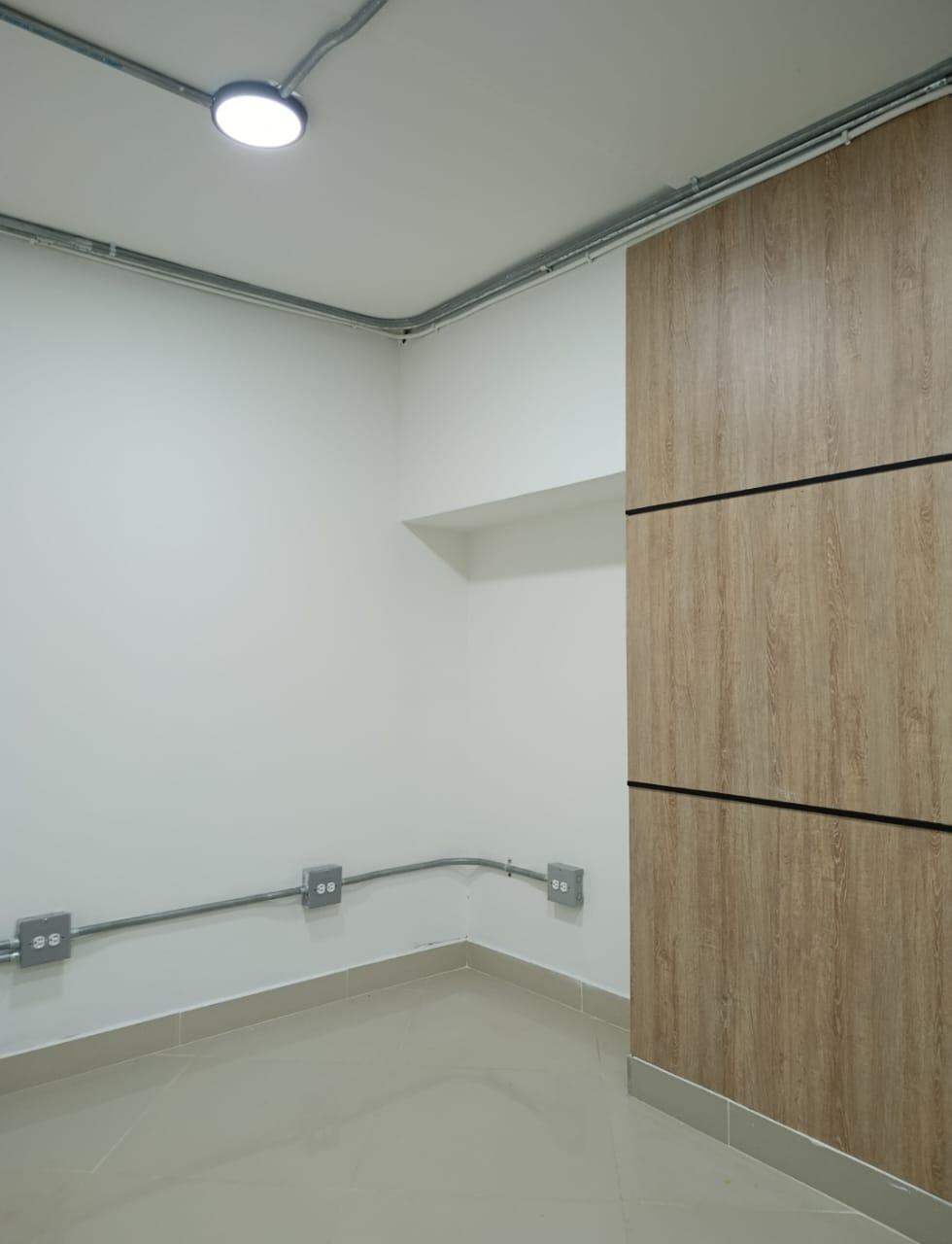 OFICINA EN ARRIENDO LAURELES COD 9918 - Foto 6