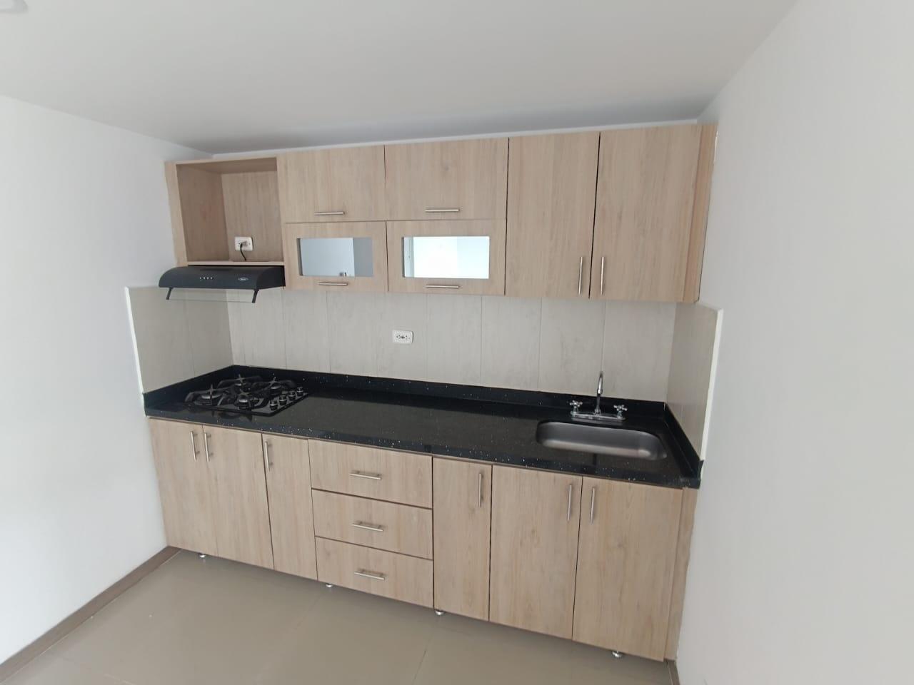 APARTAMENTO EN ARRIENDO EN LAURELES LA CASTELLANA COD 9983 