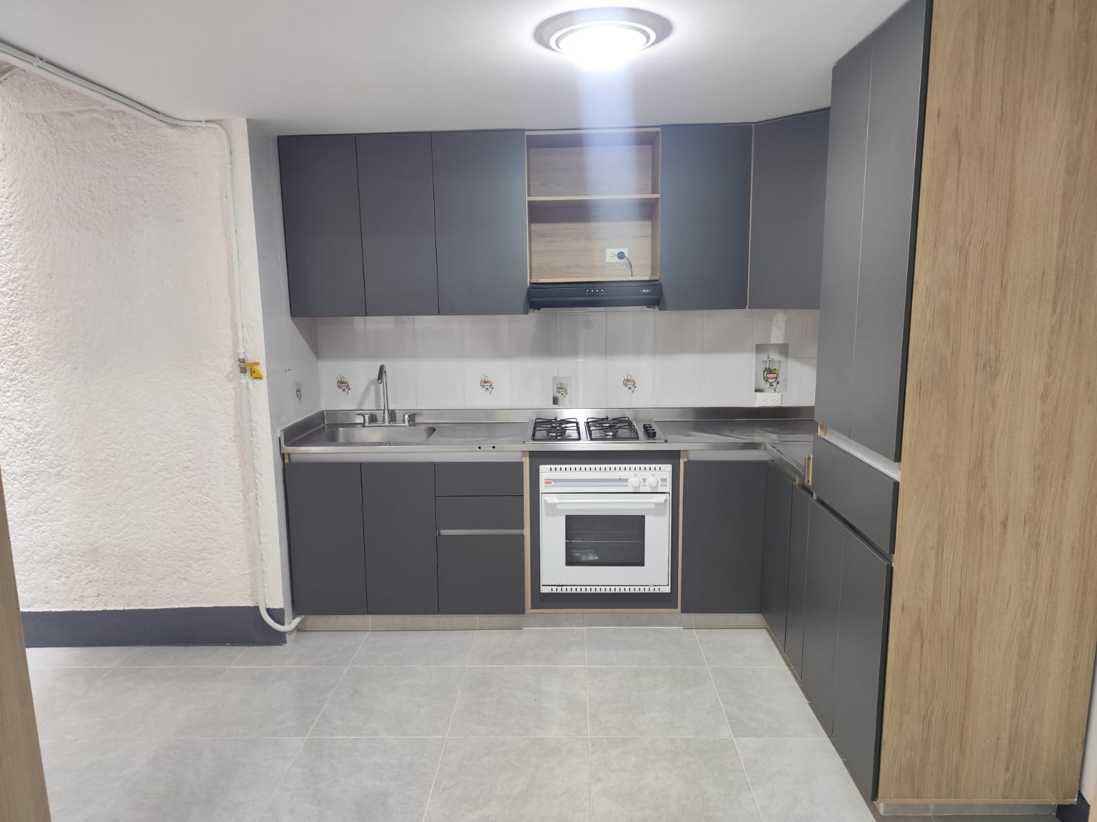 APARTAMENTO EN LAURELES NOGAL COD 10261 