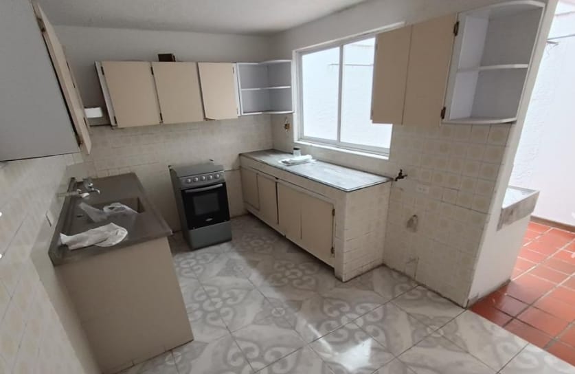 CASA COMERCIAL EL ARRIENDO EN SIMON BOLIVAR COD 10366 