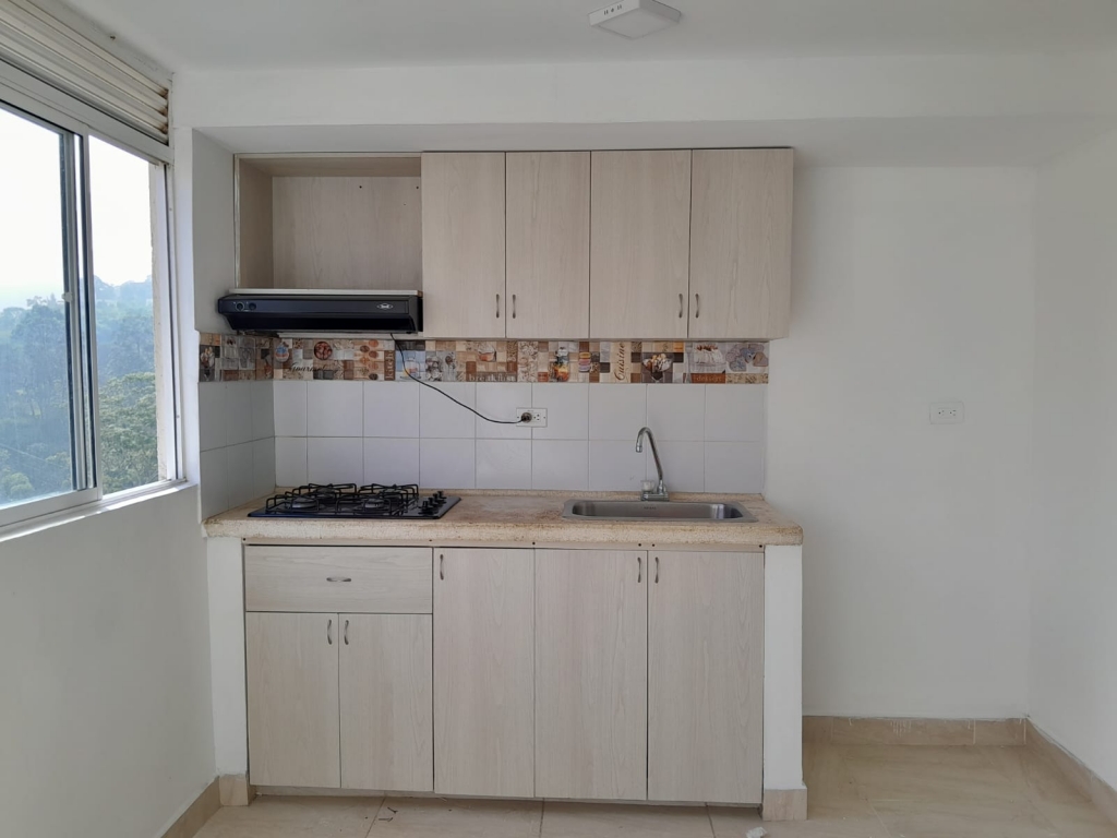 APARTAMENTO EN ARRIENDO EN SABANETA COD 8278